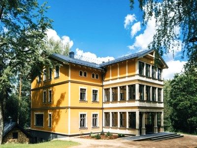 Santa Hotel